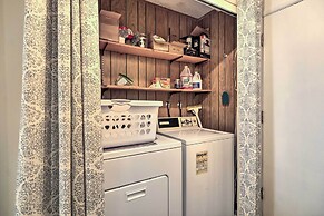 Pinecrest Retreat With Fireplace!