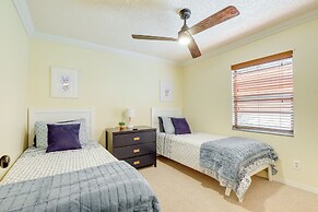 Valrico Vacation Rental 15 Mi to Tampa