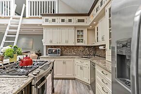 Guilford Carriage House at Granite Lodge!