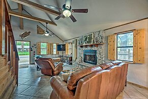 Ruidoso Cabin w/ Deck & Grill - Walk to Town!