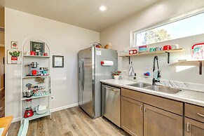 Near Hiking & Golfing: Flagstaff Cottage!