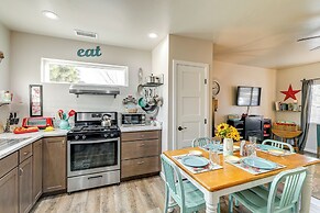 Near Hiking & Golfing: Flagstaff Cottage!