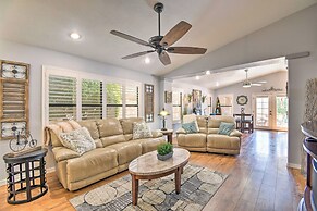 Patio & Grilling Station: Family Home in Glendale