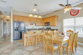 Family-friendly Waterfront Oasis: 7 Miles to Beach