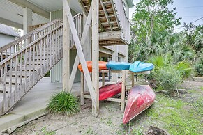 Family-friendly Waterfront Oasis: 7 Miles to Beach