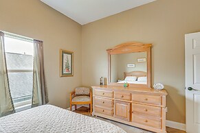 Family-friendly Waterfront Oasis: 7 Miles to Beach