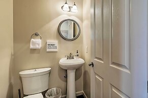 Spacious Flagstaff Home With Fire Pit & Game Room!