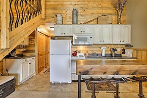 Granby Condo w/ Pool Access, Near Hiking & Skiing!