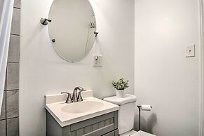 Buffalo Getaway w/ Charcoal Grill & Patio!