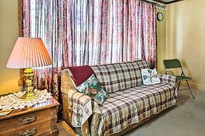 Cozy Chassell House - 10 Mi to Portage Lake!