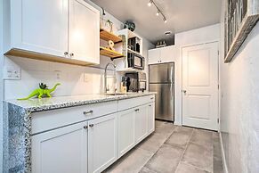 11 Mi to Dtwn: Phoenix Guest House w/ Hot Tub