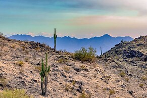 11 Mi to Dtwn: Phoenix Guest House w/ Hot Tub