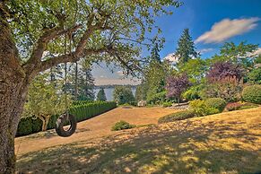 Spacious Lake Stevens Home w/ Fire Pit, Patio
