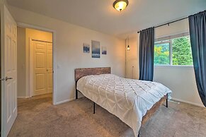 Spacious Lake Stevens Home w/ Fire Pit, Patio