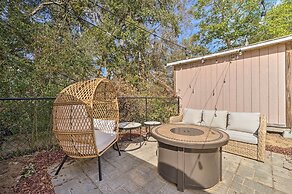 Oak Island Getaway w/ Yard - Walk to Beach!