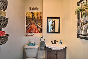 Hip Downtown Cottage - Walk to Beach, Pier, Dining