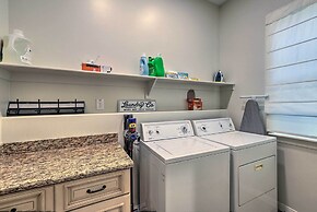 Flagstaff Family Getaway ~ 4 Miles to Downtown!