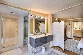 Charming Montrose Townhome With Private Pool!