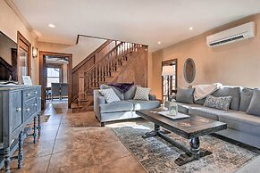 Pet-friendly Home: Grill & Fire Pit in Manhattan