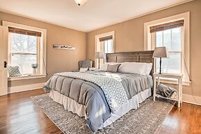 Pet-friendly Home: Grill & Fire Pit in Manhattan