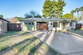 Pet-friendly Phoenix Home: Breezeway & Fenced Yard