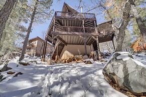 Deck & Scenic Views: Munds Park Cabin!