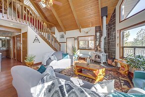 Deck & Scenic Views: Munds Park Cabin!