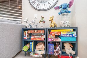 Pool & Patio: Family-friendly Goodyear Home!