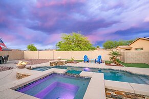 Pool & Patio: Family-friendly Goodyear Home!