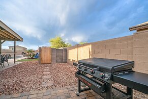 Pool & Patio: Family-friendly Goodyear Home!