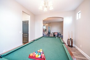 Pool & Patio: Family-friendly Goodyear Home!