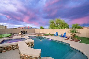 Pool & Patio: Family-friendly Goodyear Home!