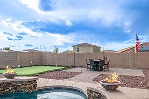 Pool & Patio: Family-friendly Goodyear Home!