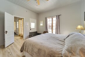 'dolorable' Home w/ Yard - Walk to River!