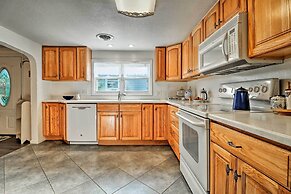 Ottawa Lake Home w/ BBQ & Patio, 15 Mi to Toledo