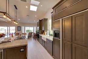 Golf Course Views: Stunning Oasis in Phoenix!