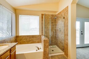 Golf Course Views: Stunning Oasis in Phoenix!