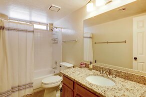 Golf Course Views: Stunning Oasis in Phoenix!