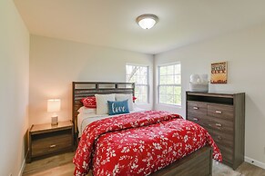 Chic Columbia Home < 2 Mi to Historic Square!