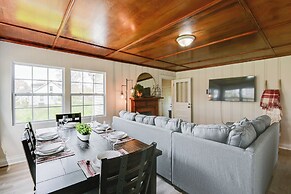 Chic Columbia Home < 2 Mi to Historic Square!