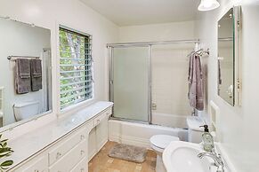 Central South Pasadena Apt, 3 Mi to Rose Bowl