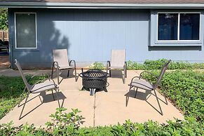 Modern Flagstaff Retreat ~ 4 Mi to Downtown!