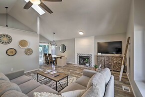 Modern Flagstaff Retreat ~ 4 Mi to Downtown!