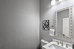 7 Mi to Dtwn Phoenix: Home w/ Patio & Yard