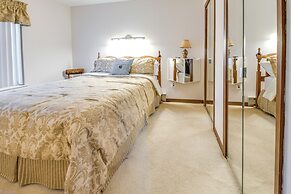 Poconos Cabin on 3 Acres - 5 Mi to Blue Mountain!