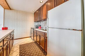 Poconos Cabin on 3 Acres - 5 Mi to Blue Mountain!