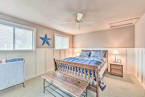 Beachfront Whidbey Island Home + Apartment!