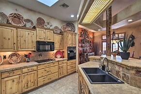 Pet-friendly Lake Havasu Gem: Patio, Grill & Yard