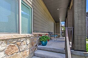 Edgewater Townhome ~ 7 Mi to Snowbasin Resort