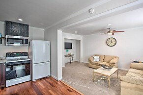 Convenient Burien Getaway: 12 Mi to Dtwn Sea!